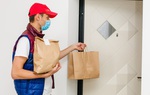 Nguy cơ nhiễm virus SARS-CoV-2 qua nhận hàng online có cao không?