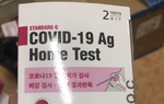 Thu giữ 400 bộ test nhanh Covid-19 không rõ nguồn gốc