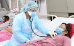 Nữ bác sĩ về hưu tình nguyện quay lại hỗ trợ bệnh viện trong mùa dịch