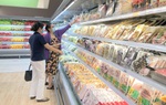 TPHCM: Xuất hiện một số cá nhân gom hàng siêu thị đem ra ngoài bán để hưởng lợi