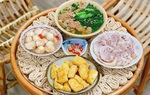8X khoe những mâm cơm hè xanh mướt, tuyệt ngon, người khó tính cũng phải khen