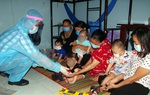 Không thể xem thường ảnh hưởng tâm sinh lý trẻ em tại các khu cách ly