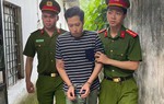 "Chạn vương" Mùa Hoa Tìm Lại bị công an còng tay, hài hước nhất là lời chúc từ vợ cũ
