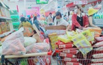 Người dân TPHCM lại đổ xô đến siêu thị mua hàng tích trữ