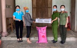 Tạo “điểm tựa” các gia đình vượt qua “bão dịch”