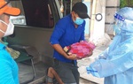 Bình Dương: Nhiều bệnh viện không tiếp nhận, sản phụ sinh con ngay tại chốt kiểm dịch
