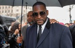 R. Kelly, từ bê bối ấu dâm đến “kẻ săn mồi” trong hơn hai thập kỷ