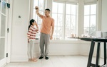 Cha mẹ Trung Quốc tiêm hormone tăng trưởng cho con dù lo rủi ro