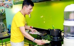 Ca sĩ Đoan Trường cai nghiện thuốc lá thành công sau 30 năm nhờ giãn cách