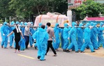Hà Nội: Hàng trăm người đưa tang, Chủ tịch UBND xã Thọ An bị đình chỉ công tác