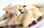 Gà tần sâm và táo đỏ