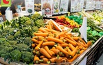 Hà Nội: Nhiều siêu thị đóng cửa, chợ truyền thống tăng giá nhẹ, nguồn cung hàng hóa vẫn đảm bảo 