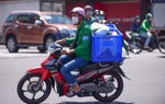 TPHCM: Shipper được hoạt động ở 8 quận huyện “vùng đỏ”, xét nghiệm mỗi ngày