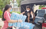 Món quà tế nhị của Hội LHPN huyện Hóc Môn dành cho chị em ở khu cách ly