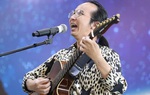 Nhạc sĩ khiếm thị Hà Chương hát về Sài Gòn trong tâm dịch