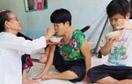 60 năm thảm họa da cam ở Việt Nam: 4 thập kỷ chăm 2 con cả ngày cười nói vu vơ