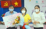 “Đồng hành vượt cạn” sẻ chia với thai phụ khó khăn do Covid-19