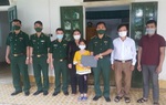 Tặng máy tính cho “con nuôi Biên phòng” phục vụ học trực tuyến