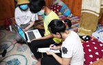 Vun đắp yêu thương từ những chiếc điện thoại, máy tính được trao tặng