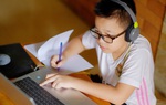 Khẩn trương xây dựng, triển khai Chương trình "sóng và máy tính cho em"