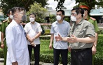 Thủ tướng chỉ đạo quan tâm hơn nữa đến đội ngũ y, bác sĩ chống dịch