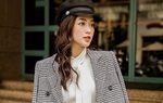 Phối đồ trẻ và sang với áo khoác dạ kẻ 