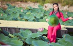 Hoa hậu nhí Bella Vũ đón Tết sớm ở Đồng Tháp 