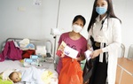 Tết yêu thương đến với các bệnh nhi