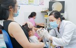 Giao mùa nhiều trẻ nhập viện vì viêm đường hô hấp: Chuyên gia chỉ cách phòng tránh