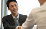 Đi tiếp đối tác với chồng, nào ngờ chạm mặt người yêu cũ