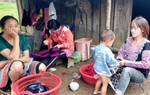 Mòn mỏi tìm mẹ về làm giấy khai sinh cho con 