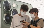 Lý do điện thoại thông minh ở Mỹ giảm giá mạnh, trong khi mọi loại hàng hoá đều leo thang 