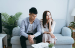 Khủng hoảng hôn nhân tiềm ẩn trong 4 biểu hiện sau của đàn ông