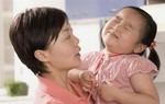 5 câu nói của cha mẹ ảnh hưởng tiêu cực đến con