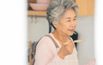 Ngày trở về quê, mẹ chồng cho vàng nhưng tôi không dám nhận