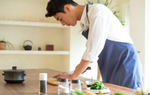 Chồng chỉ thích ở nhà làm nội trợ