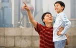 Các con đều là Tiến sĩ, người cha chia sẻ: Từ 5 tuổi trở đi, phải "ép" con làm 3 điều