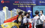 Sinh viên Đại học Tôn Đức Thắng cùng nhau cam kết "Thưởng thức có trách nhiệm vì ai đó cần bạn"
