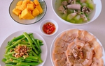 Chồng nấu cơm cữ vừa giàu dinh dưỡng, vừa đẹp mắt chăm vợ mới sinh