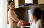 Con trai tôi làm vỡ tivi, chị dâu chỉ nói một câu mà tôi thấy nể