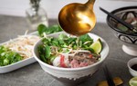 Sai lầm khi vắt chanh vào tô phở để tăng hương vị 