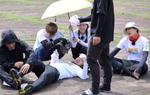 Dàn nghệ sĩ vất vả ra sao khi ghi hình "2 Ngày 1 Đêm"?