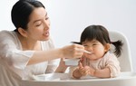 Trẻ ốm dậy cha mẹ cần làm gì để con khỏe mạnh, không bị tái bệnh?
