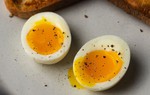 Ăn một quả trứng luộc vào buổi sáng, sau một thời gian cơ thể sẽ thay đổi thế nào?