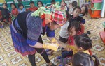 Nâng cao nhận thức, kỹ năng chăm sóc, nuôi dạy con cái cho cha mẹ trẻ ở Mù Cang Chải