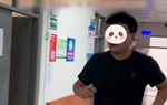 Vợ cũ mắc bệnh ung thư, người chồng chạy vạy gom góp hơn 800 triệu mang đến bệnh viện giúp đỡ