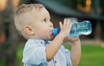 Giữ con không bị ốm khi giao mùa với 6 điều đơn giản