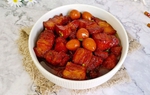 Thịt ba chỉ kho với quả bé xíu nhưng giàu dinh dưỡng