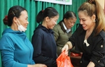 Cô gái Hà Tĩnh vượt khó trở thành doanh nhân, hết lòng hướng đến người nghèo