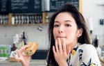 Chọn bạn mà chơi qua 3 chi tiết khi cùng nhau dùng bữa